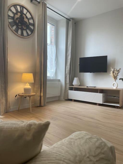 Joli Appartement Avec Parking - Proche Centre Ville 샤르트르 외부 사진